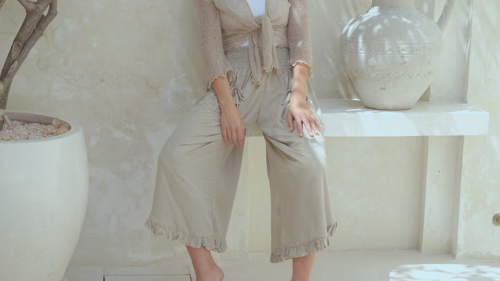 Cropped Wide Leg Elastic Waist Pants